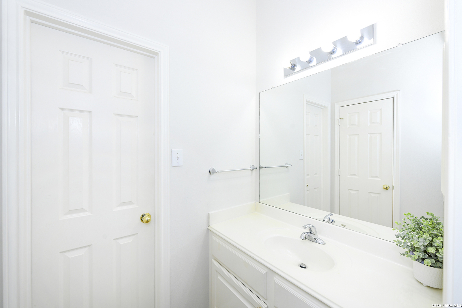 1712 Oak Path New Braunfels TX 78132