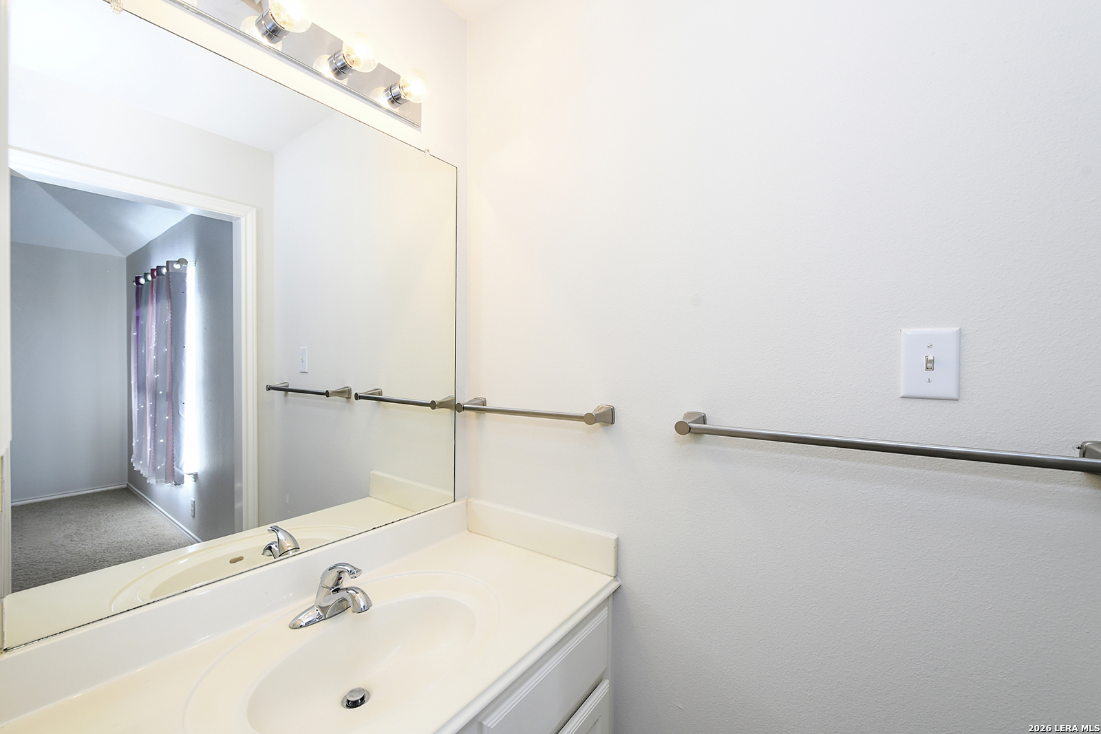 1712 Oak Path New Braunfels TX 78132