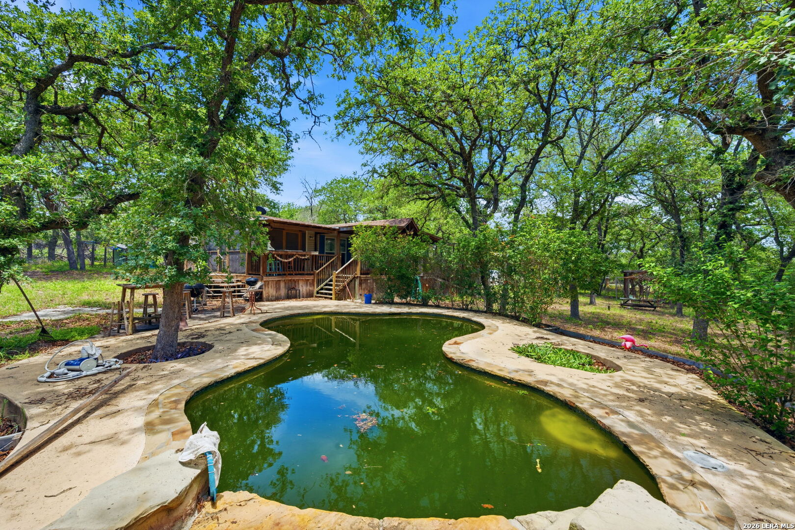 216 Oak Grove La Vernia TX 78121