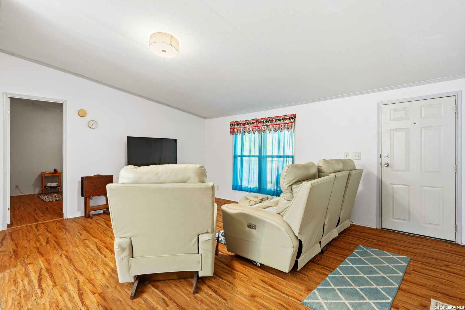 216 Oak Grove La Vernia TX 78121