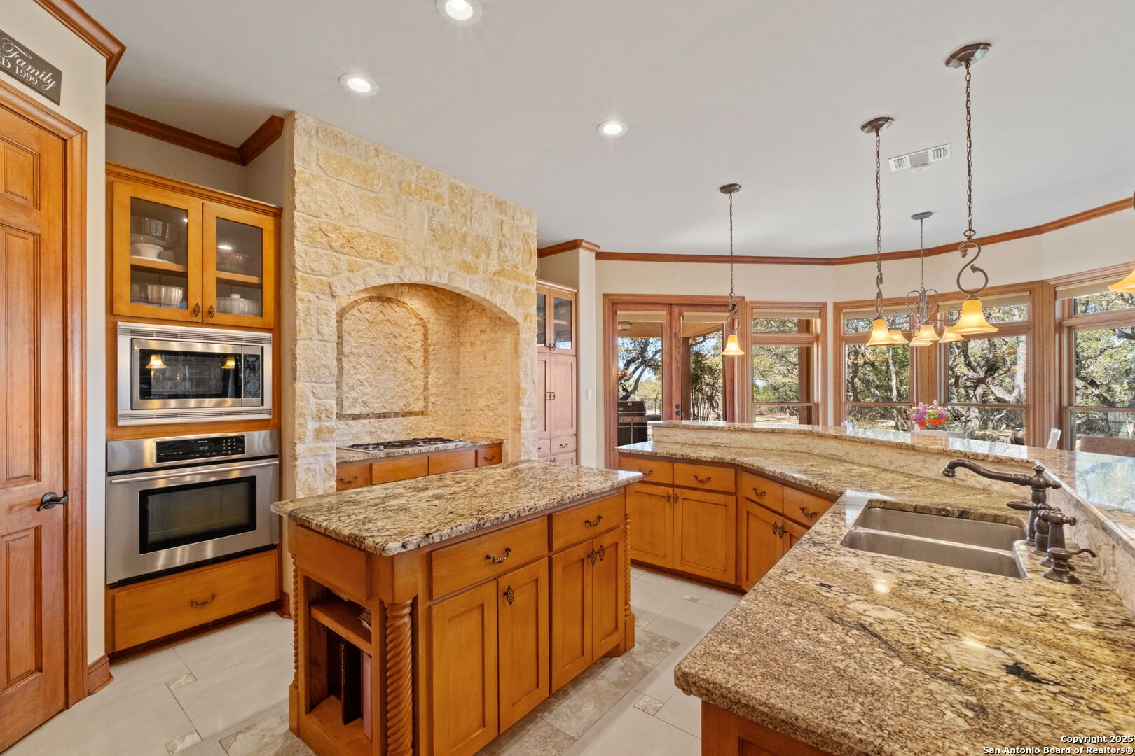 111 Saddle Ridge Spring Branch TX 78070