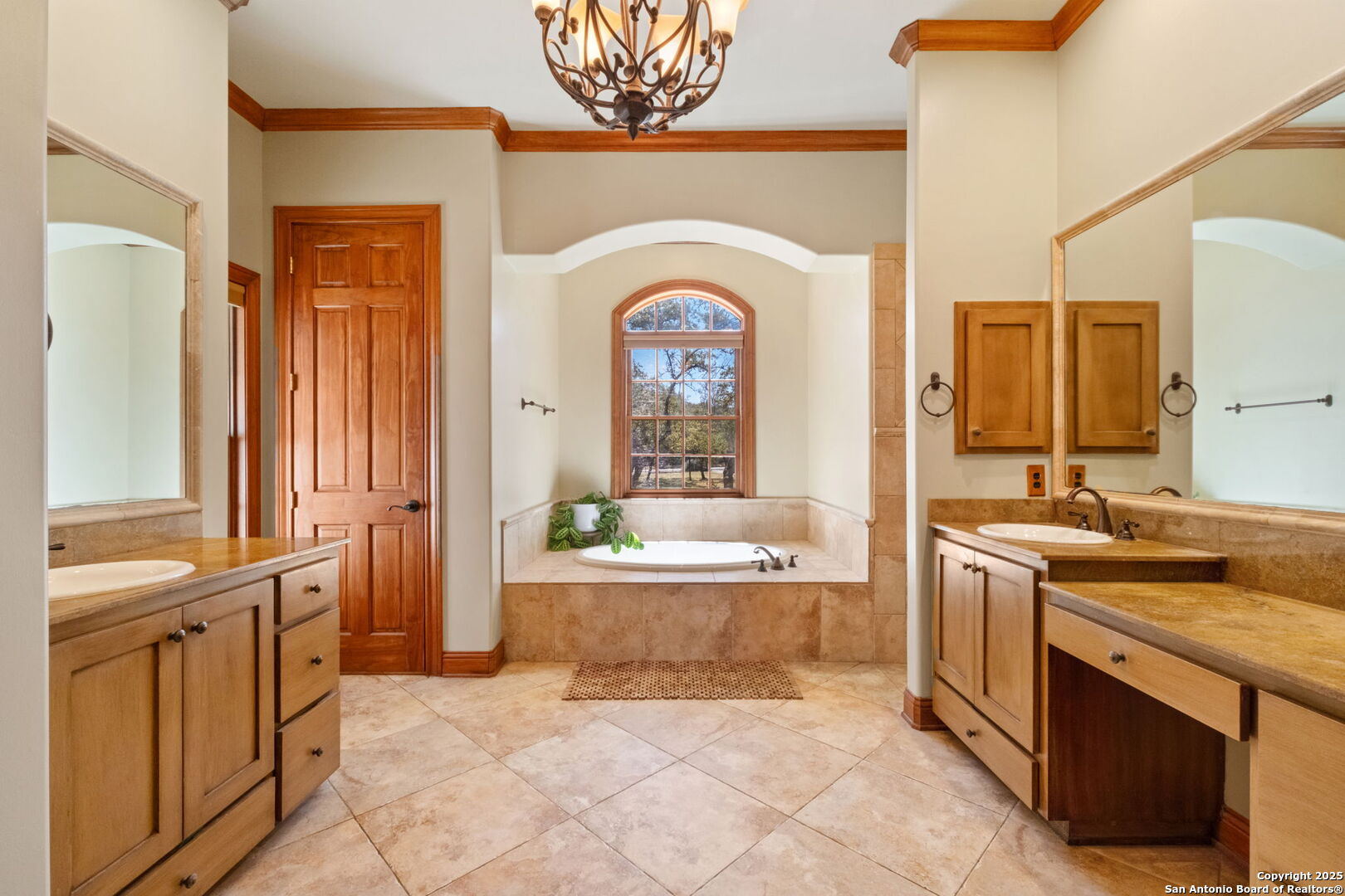 111 Saddle Ridge Spring Branch TX 78070