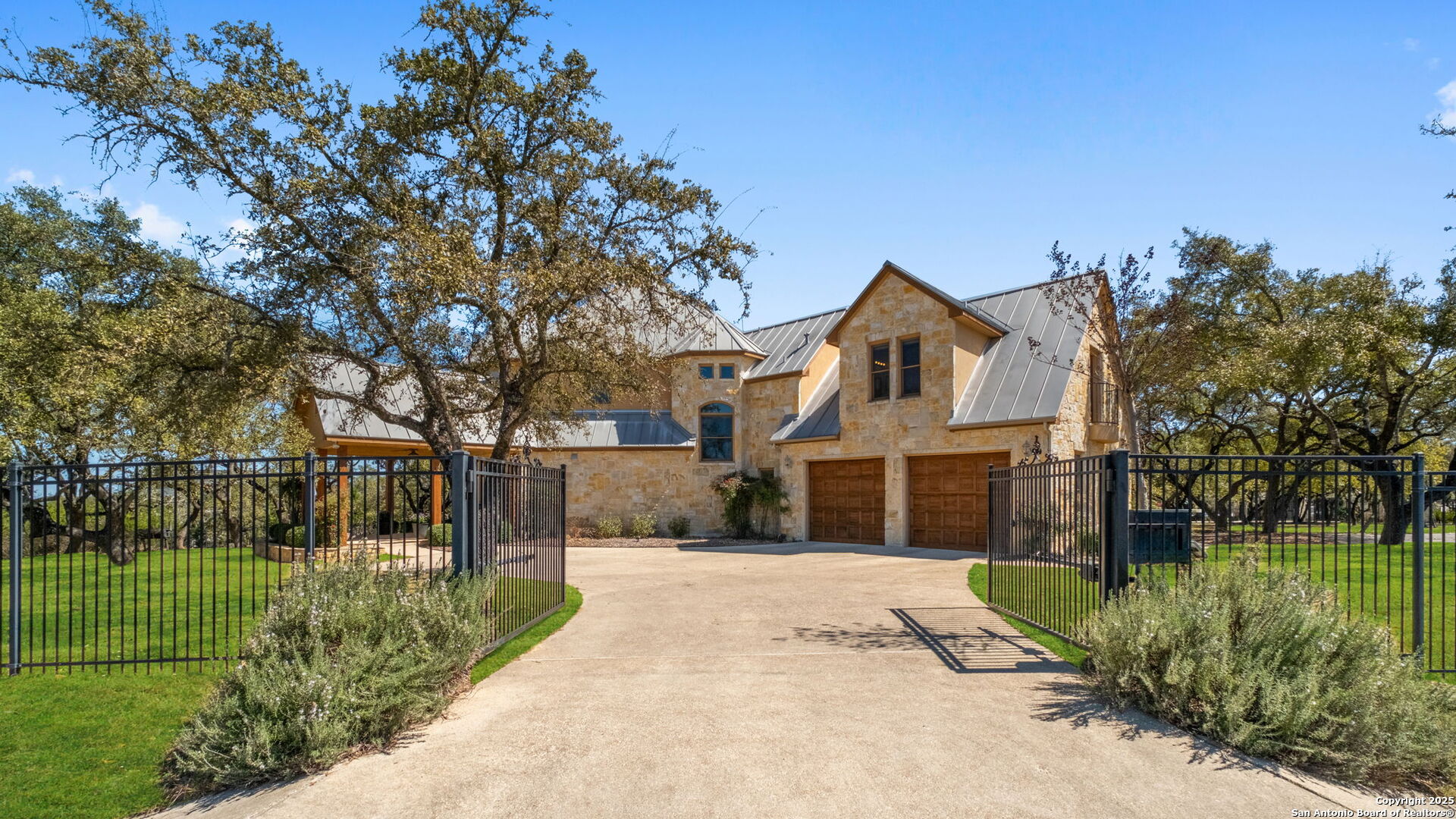 111 Saddle Ridge Spring Branch TX 78070