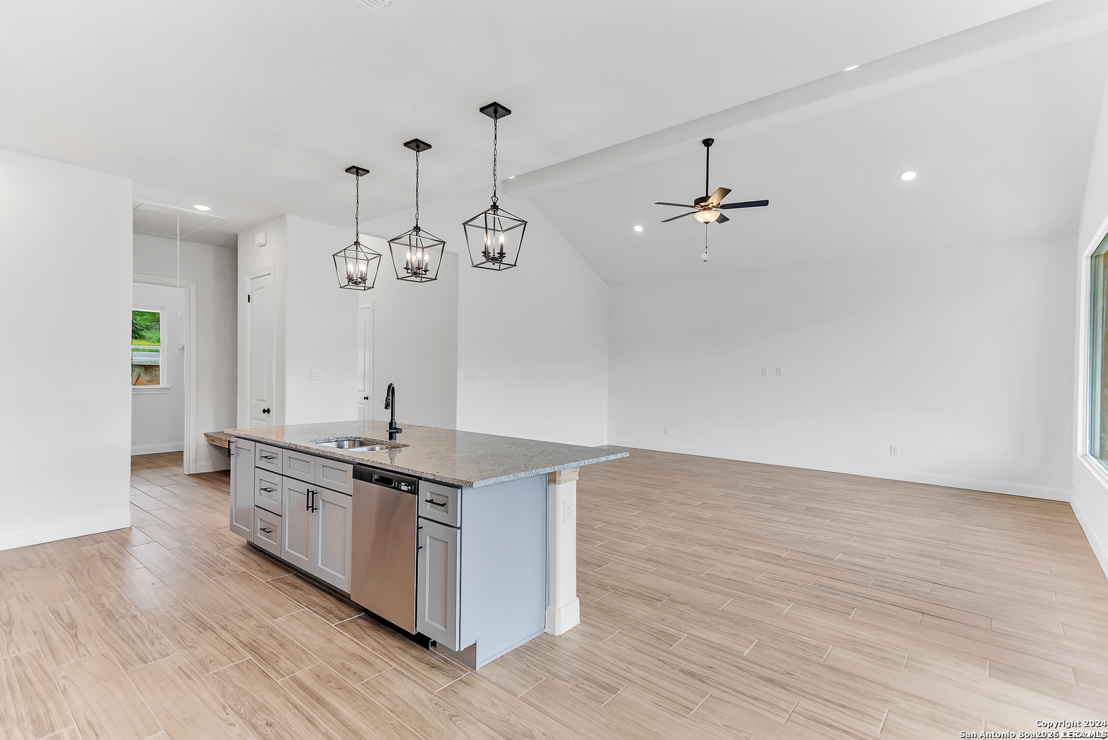 128 George Dolson Blanco TX 78606