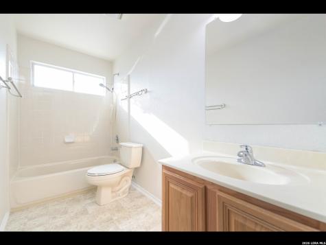 2503 Butterfly Bay San Antonio TX 78245