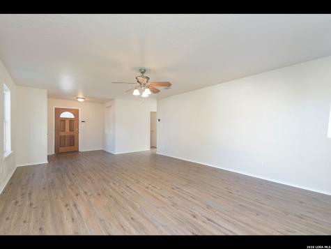 2503 Butterfly Bay San Antonio TX 78245