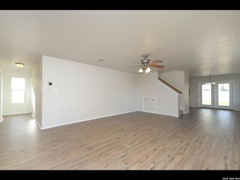 2503 Butterfly Bay San Antonio TX 78245
