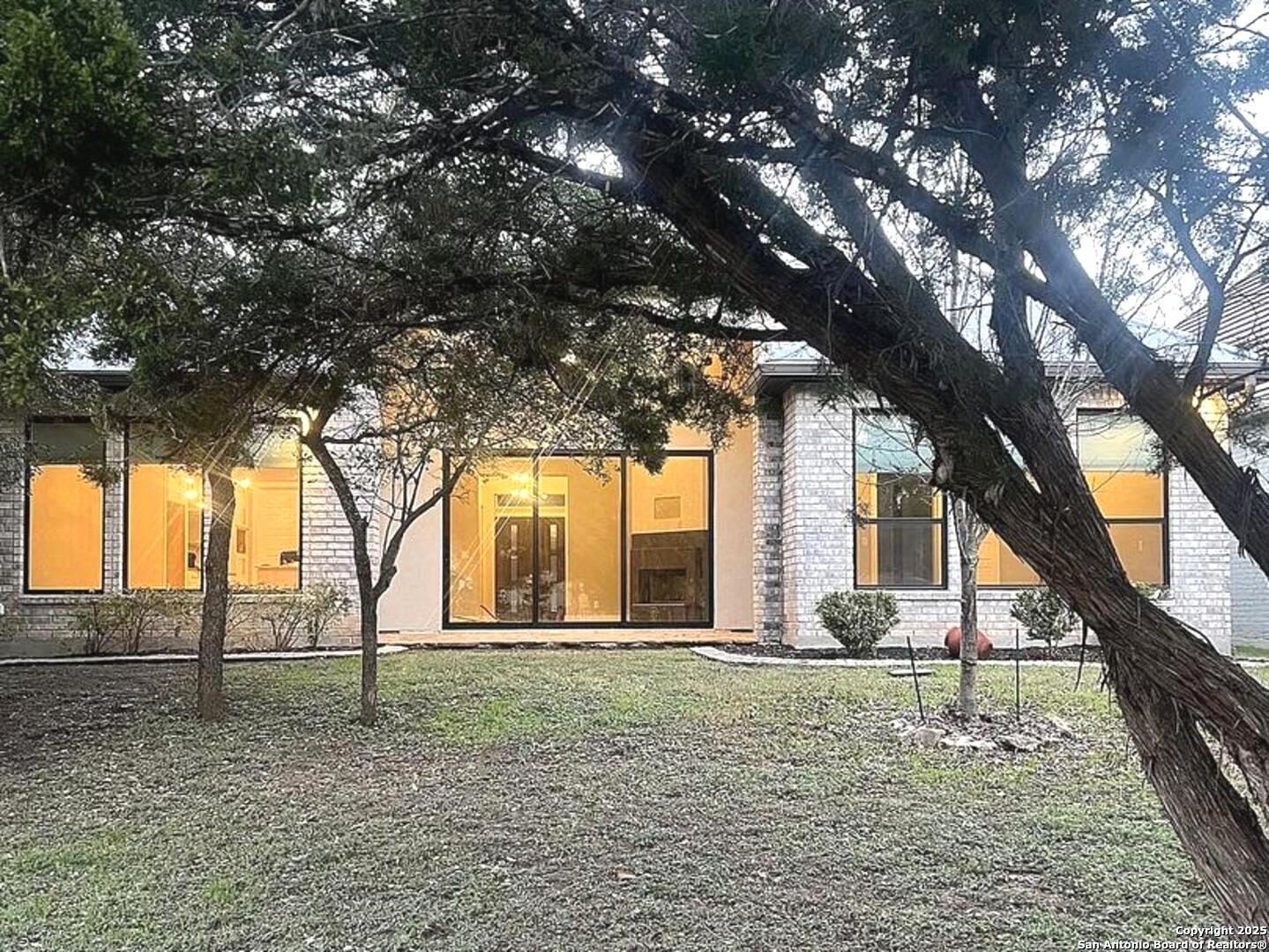 32 Westcourt Lane San Antonio TX 78257