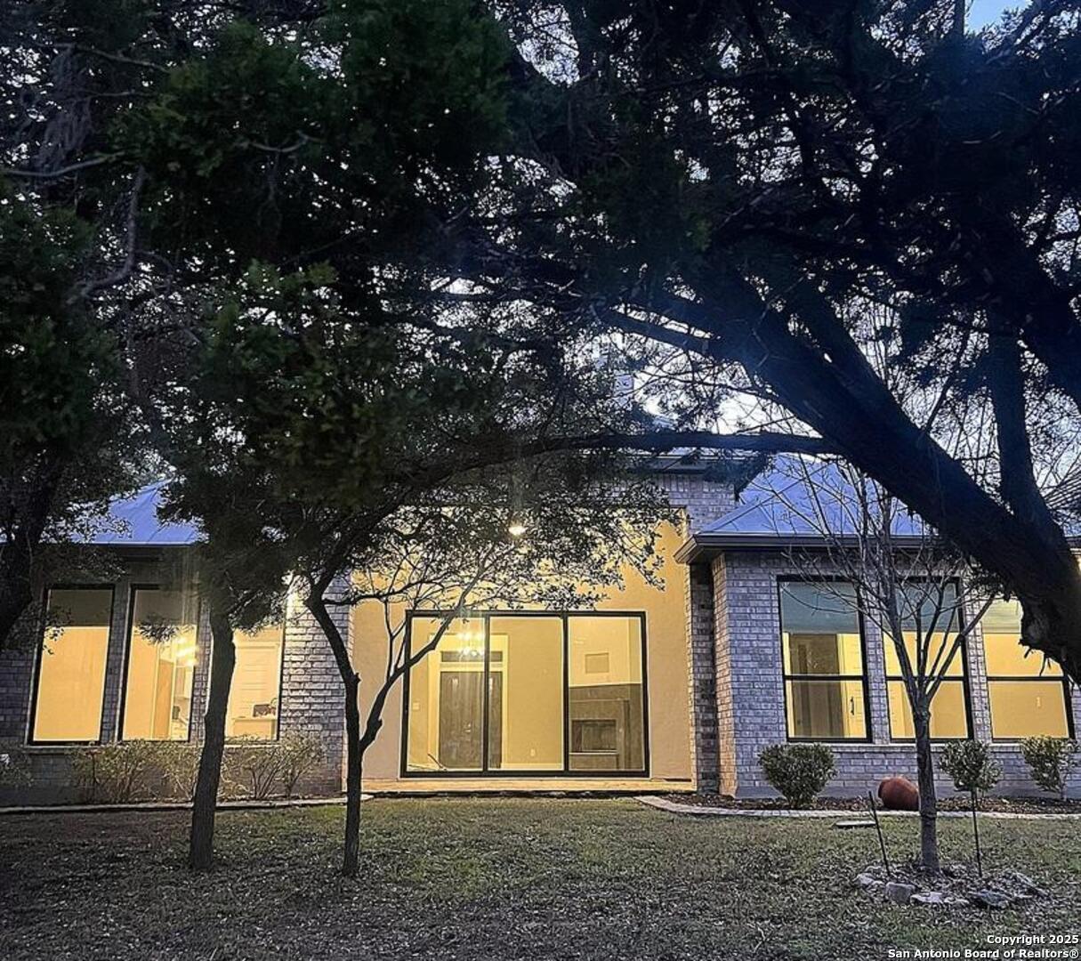 32 Westcourt Lane San Antonio TX 78257
