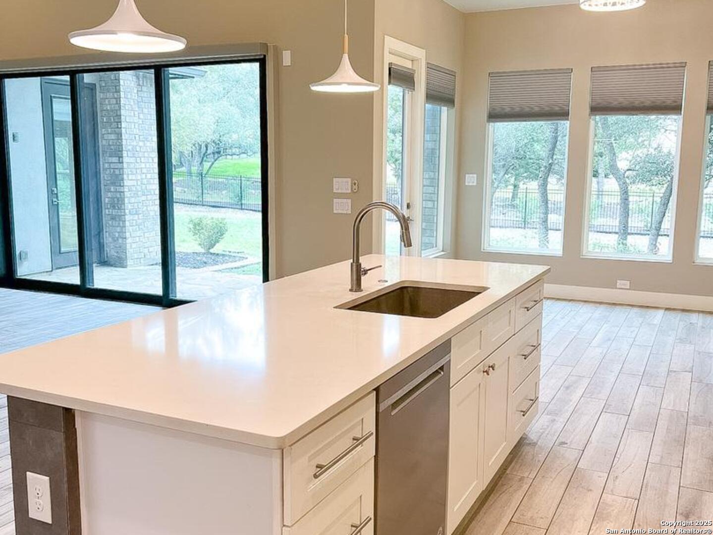 32 Westcourt Lane San Antonio TX 78257