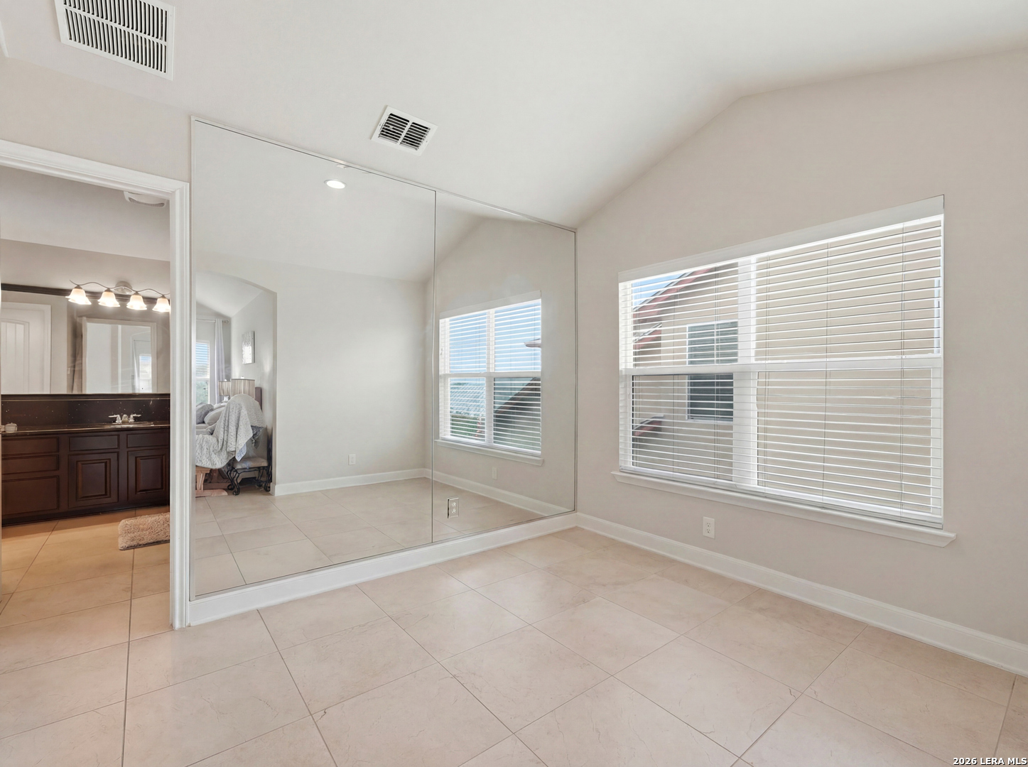 23943 Stately Oaks San Antonio TX 78260