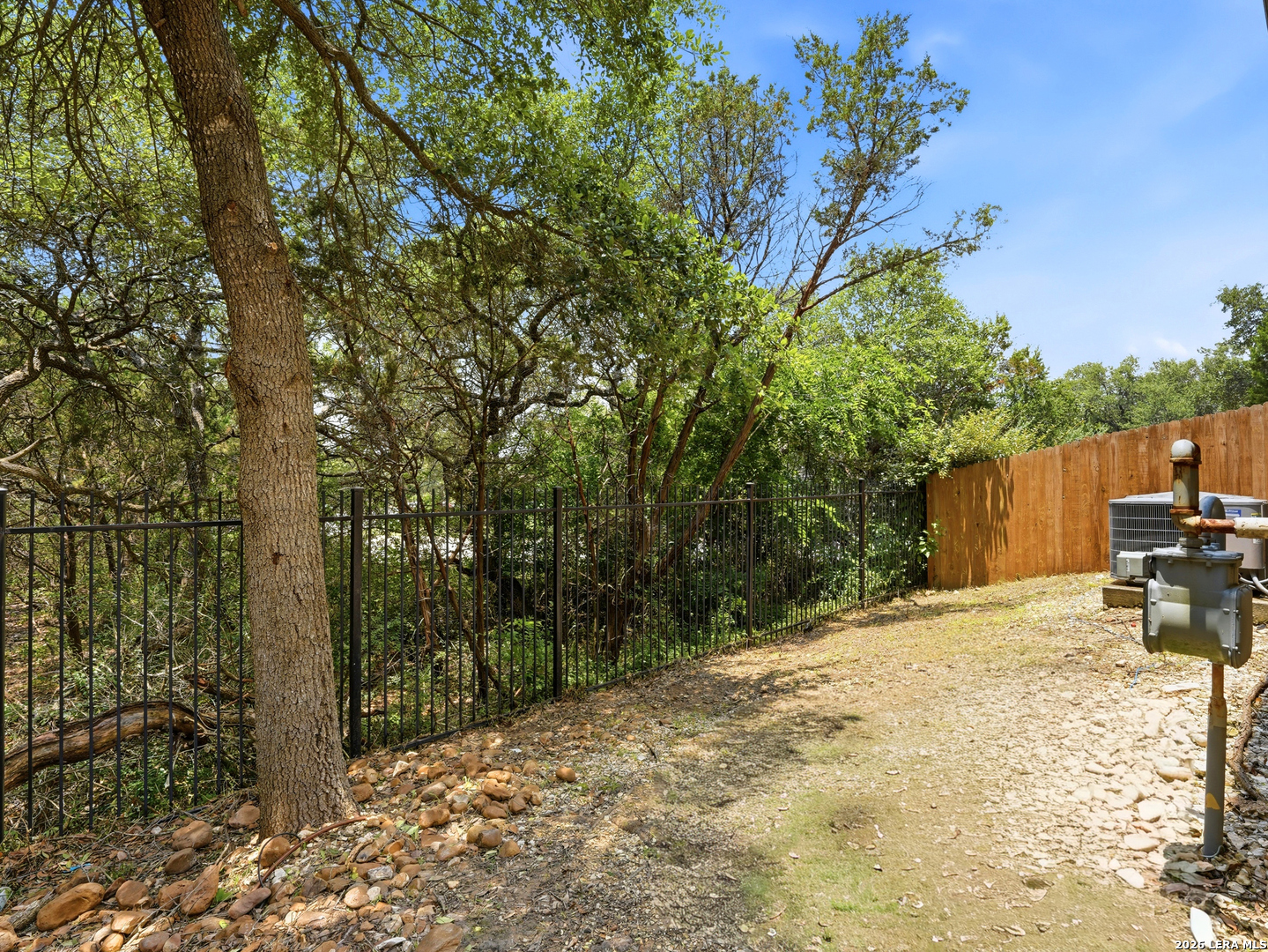 23943 Stately Oaks San Antonio TX 78260