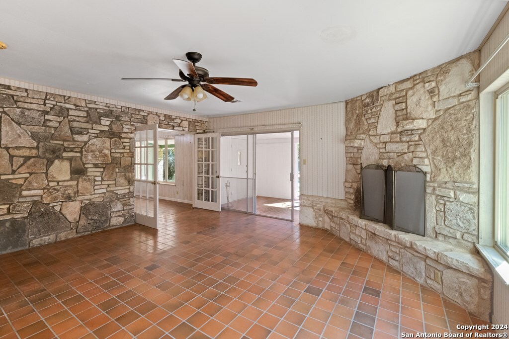 6268 Highway 27 Center Point TX 78010