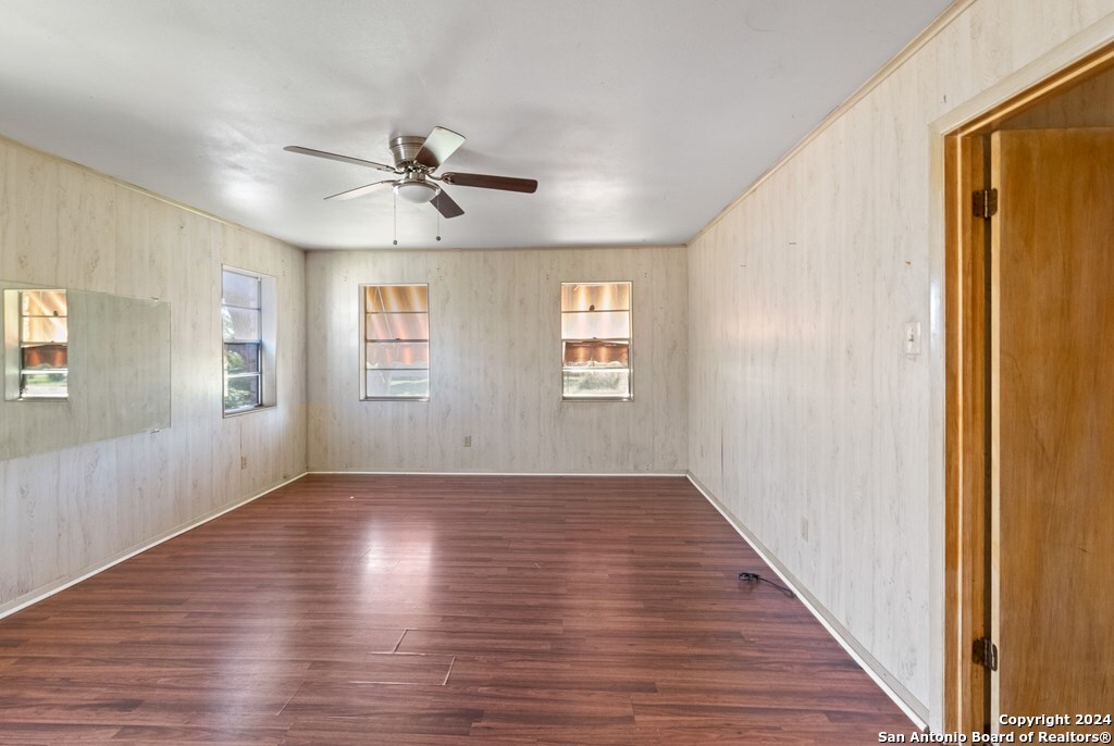6268 Highway 27 Center Point TX 78010