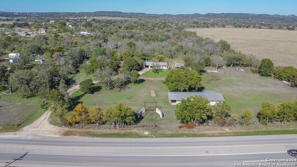 6268 Highway 27 Center Point TX 78010