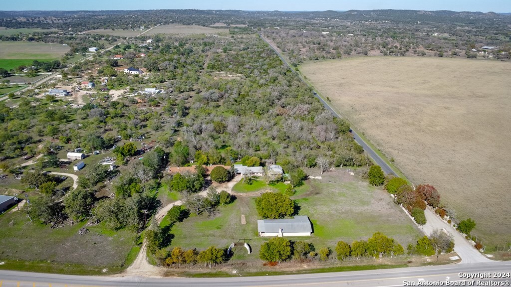 6268 Highway 27 Center Point TX 78010