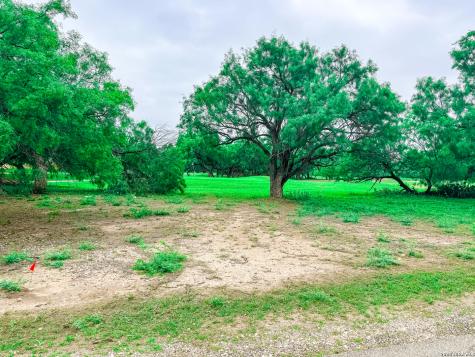839 Fairway Circle Brackettville TX 78832
