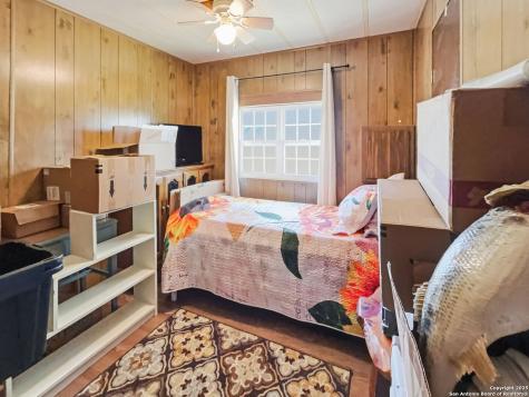1000 Lakeshore Bandera TX 78003