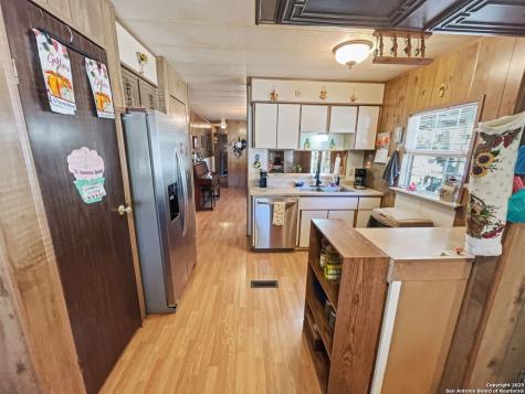 1000 Lakeshore Bandera TX 78003