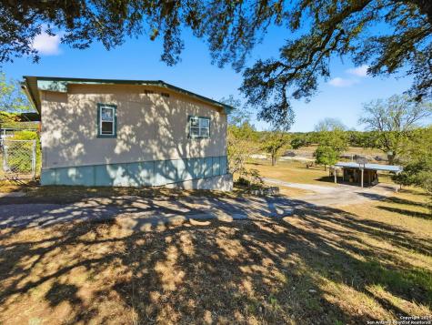 1000 Lakeshore Bandera TX 78003