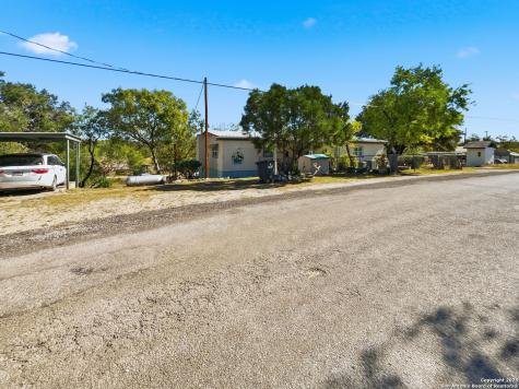 1000 Lakeshore Bandera TX 78003