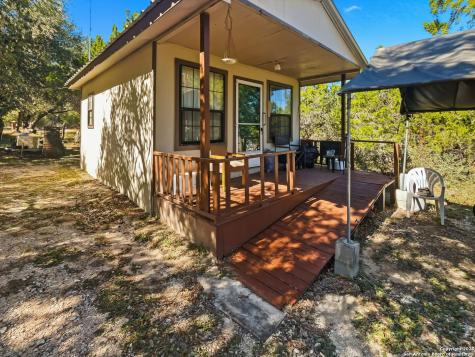 1000 Lakeshore Bandera TX 78003