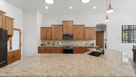 129 Sendera Crossing La Vernia TX 78121