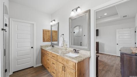 129 Sendera Crossing La Vernia TX 78121