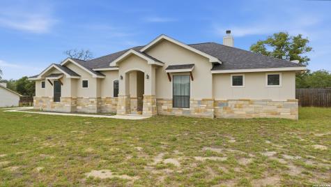 129 Sendera Crossing La Vernia TX 78121