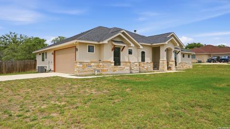 129 Sendera Crossing La Vernia TX 78121
