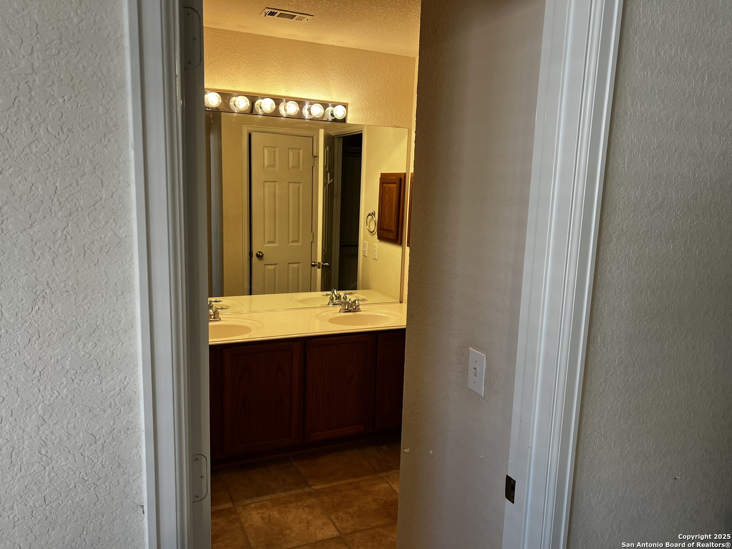 2543 Grayson Circle San Antonio TX 78232