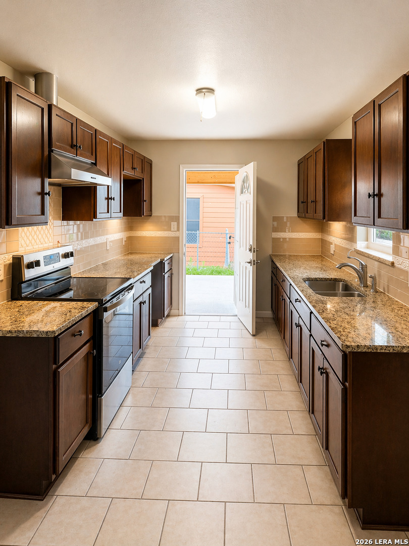 414 E Palfrey Street San Antonio TX 78223