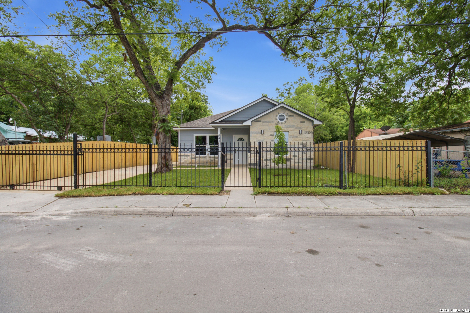 1544 Brighton San Antonio TX 78211