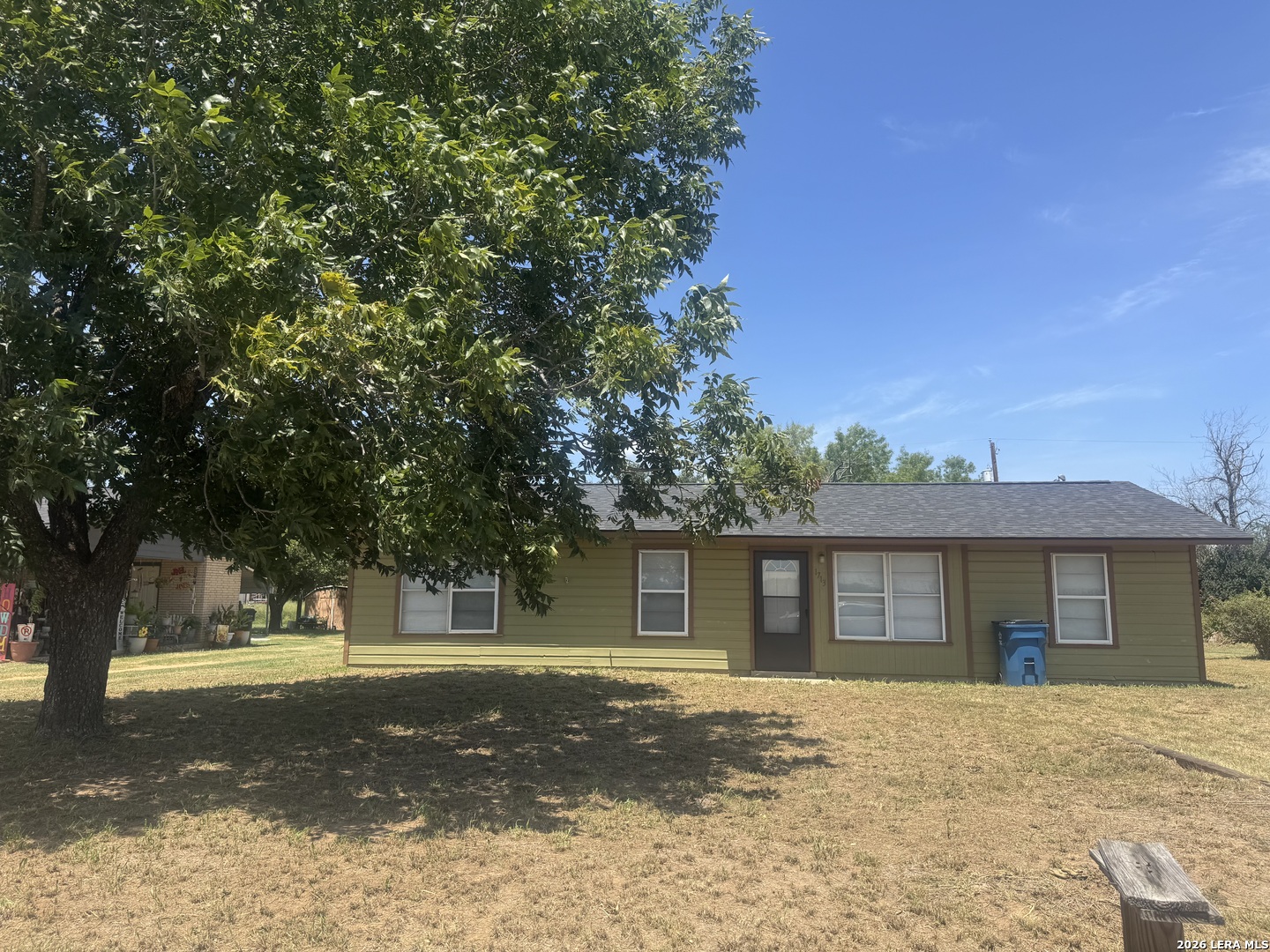 1713 S Pecan Pearsall TX 78061