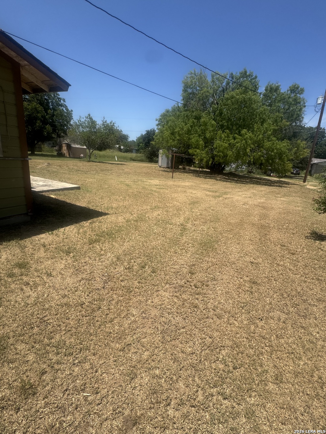 1713 S Pecan Pearsall TX 78061