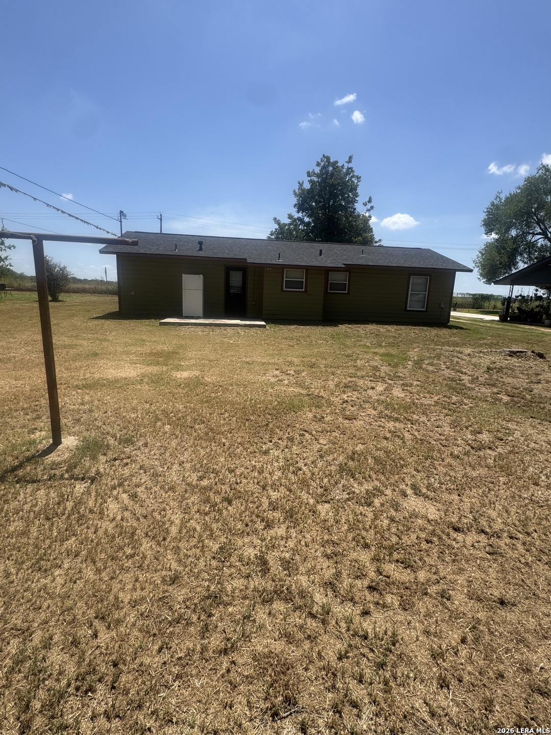 1713 S Pecan Pearsall TX 78061