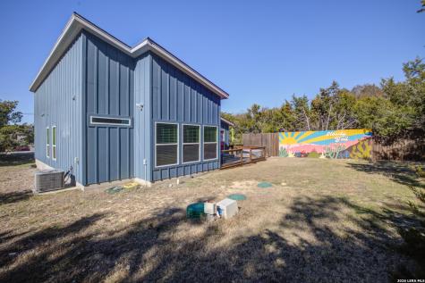 1827 Live Oak Canyon Lake TX 78133