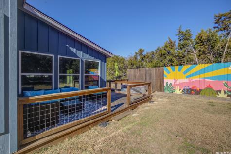 1827 Live Oak Canyon Lake TX 78133