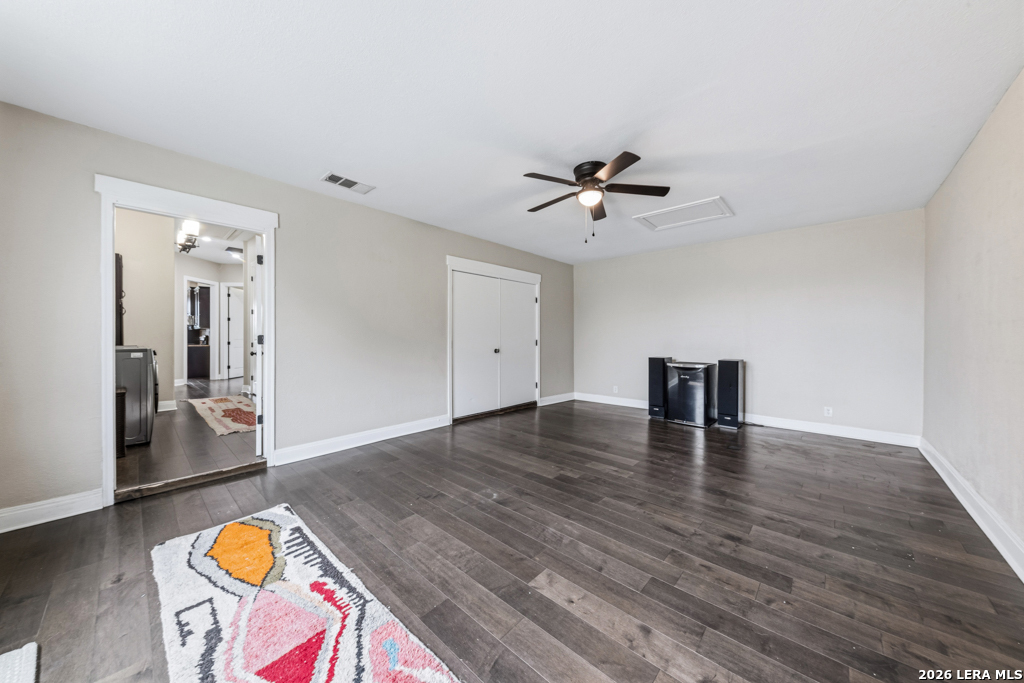 951 Private Road 3702 San Antonio TX 78253