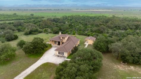 951 Private Road 3702 San Antonio TX 78253