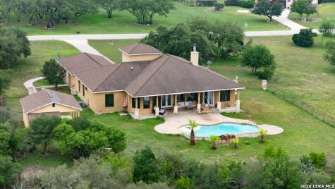 951 Private Road 3702 San Antonio TX 78253