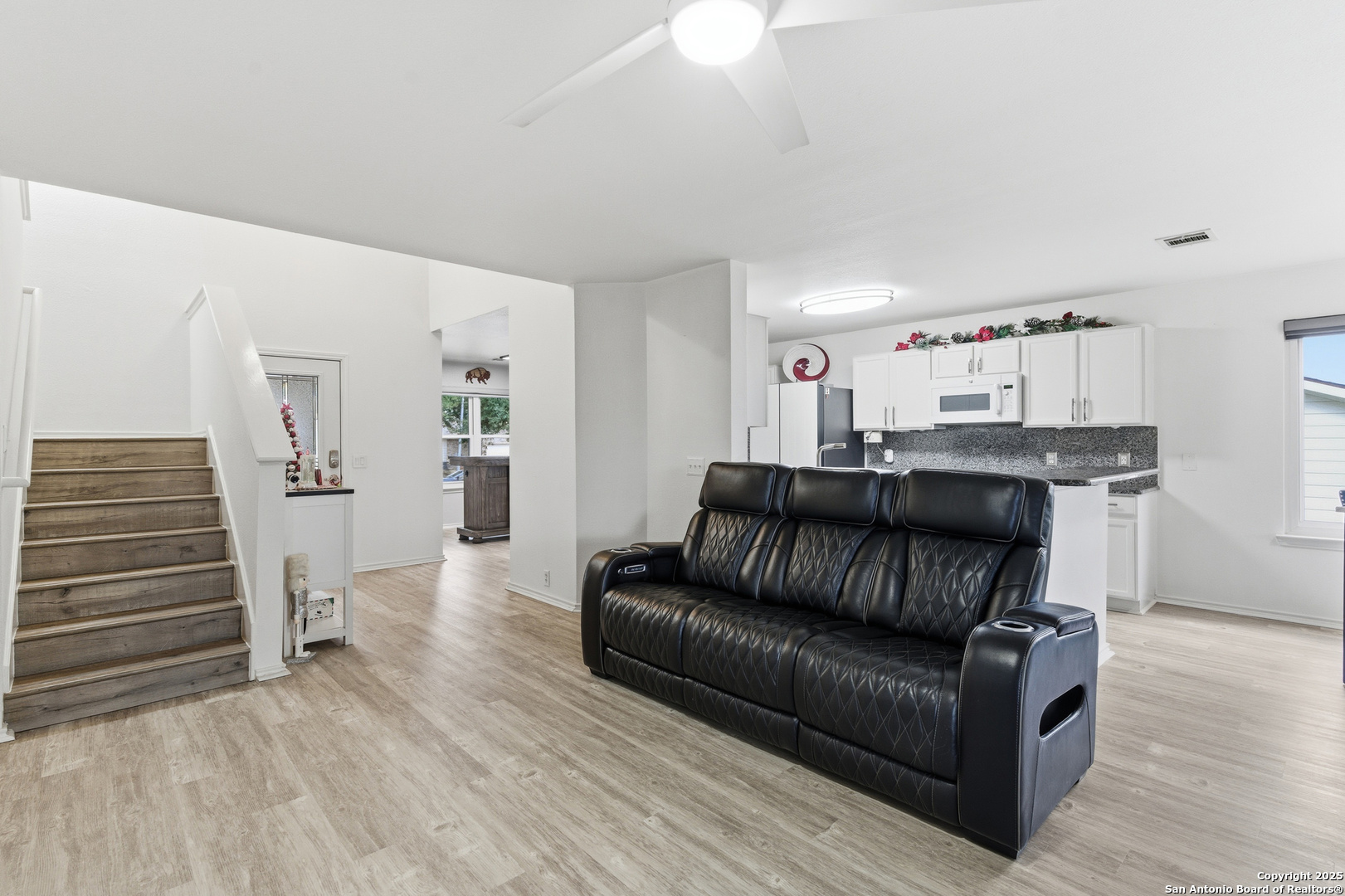 15718 Hastings Park Selma TX 78154