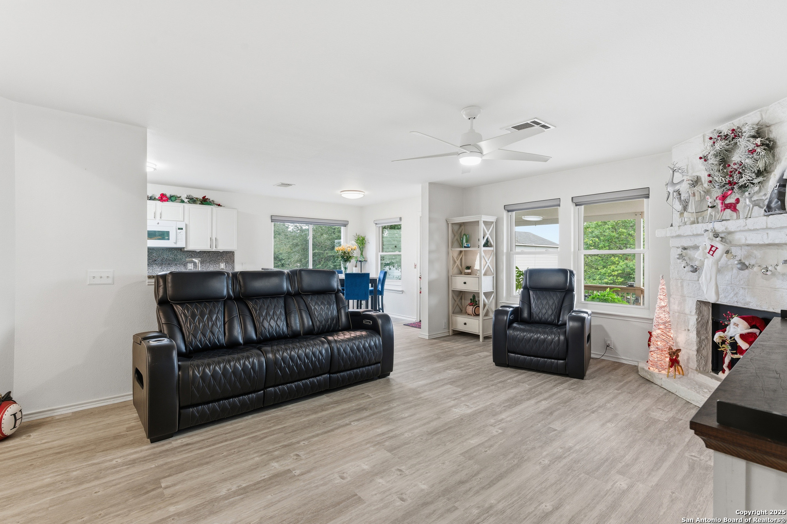 15718 Hastings Park Selma TX 78154