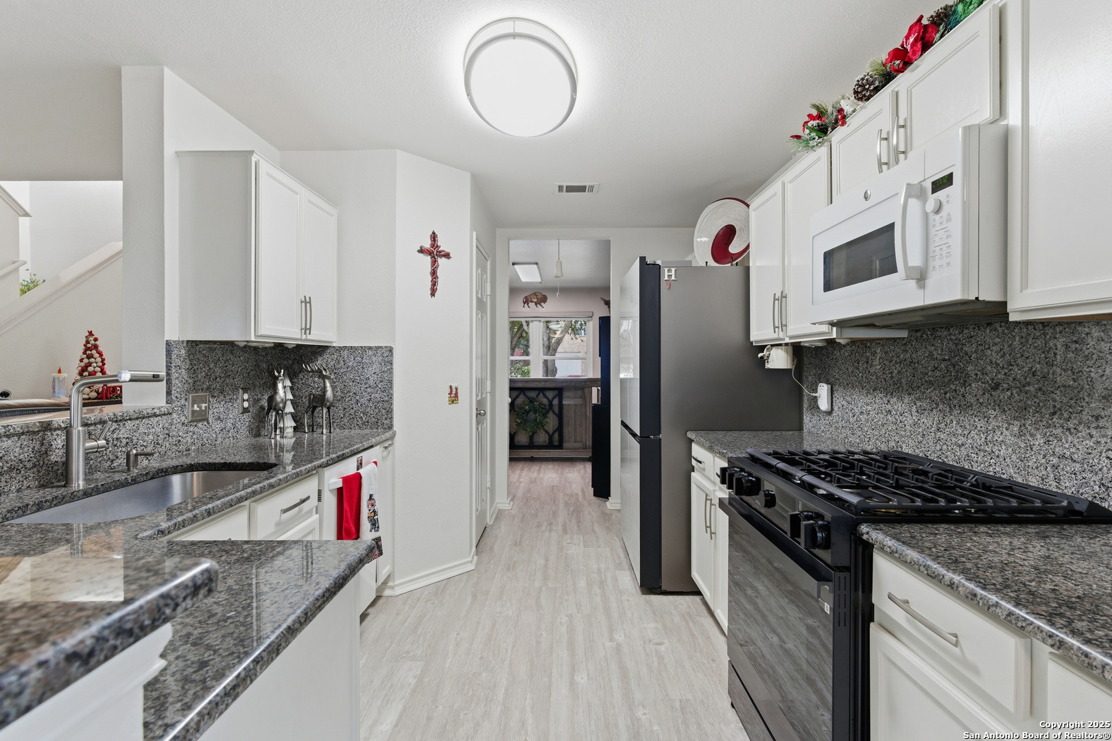 15718 Hastings Park Selma TX 78154