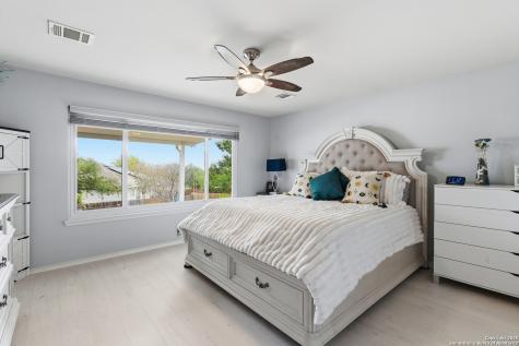 15718 Hastings Park Selma TX 78154