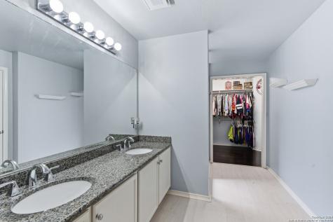 15718 Hastings Park Selma TX 78154