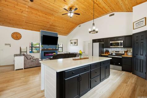202 Bryan Drive Jourdanton TX 78026