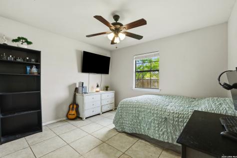 202 Bryan Drive Jourdanton TX 78026