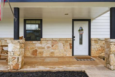 202 Bryan Drive Jourdanton TX 78026