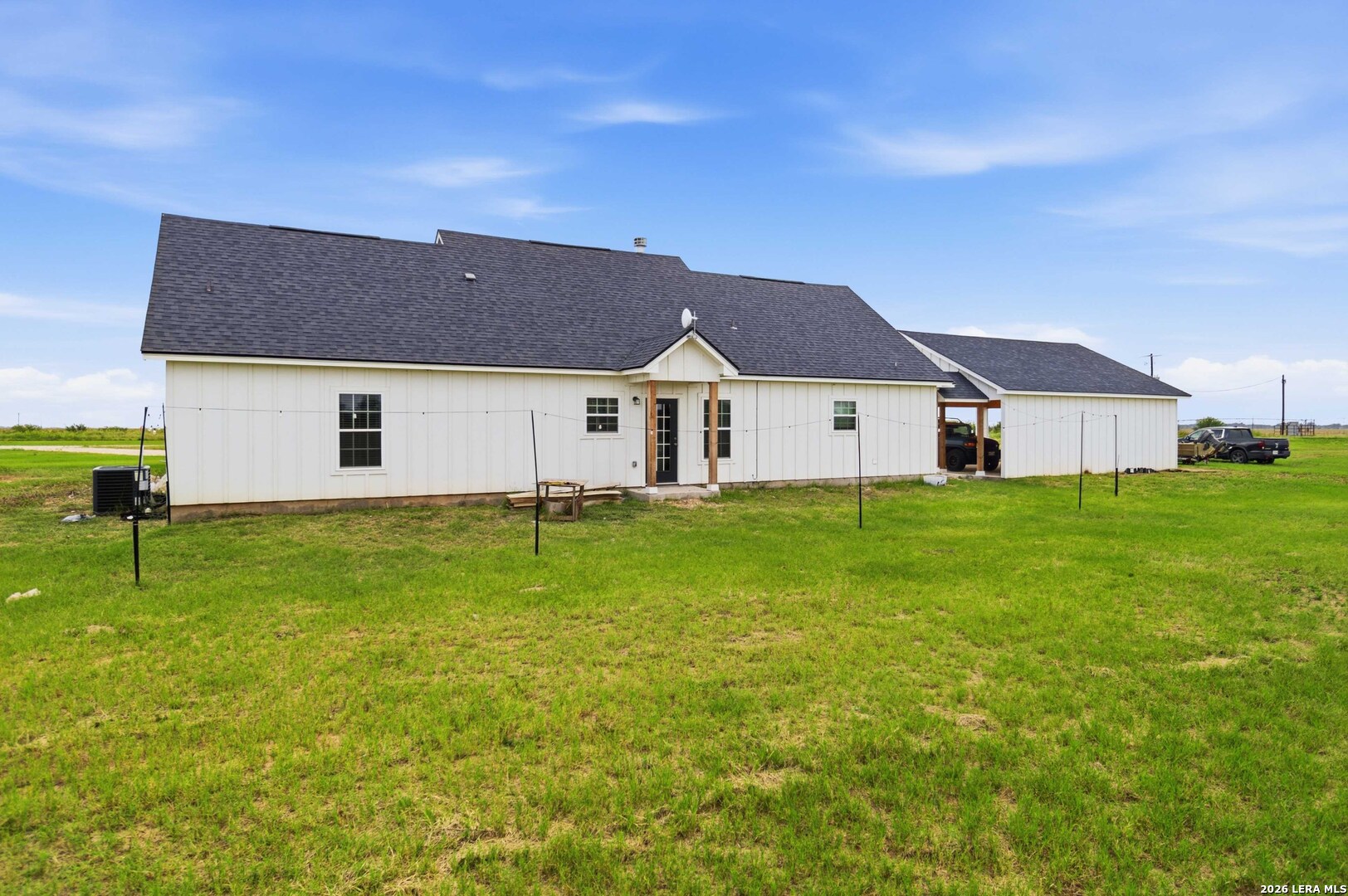 2194 S Ranch Road 187 Sabinal TX 78881